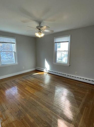 869 Bernon St, Woonsocket, RI 02895-5414