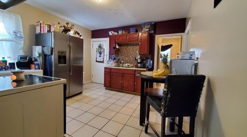 37 Laban St, Providence RI 02909-3736 exterior