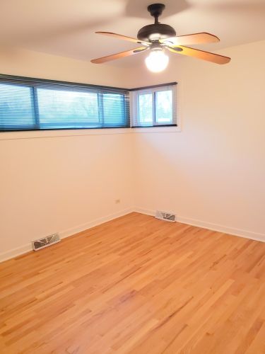 372 Fremont Ave, Elmhurst IL 60126-2253 exterior