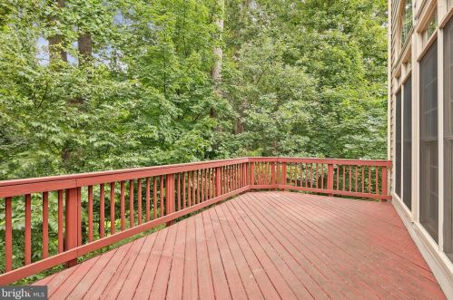 5416 Chieftain Cir, Alexandria VA  22312-2342 exterior