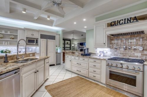 12524 Degas Ln, Dallas TX 75230-1752 exterior