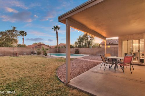 1097 Swan Dr, Chandler AZ 85286-7543 exterior