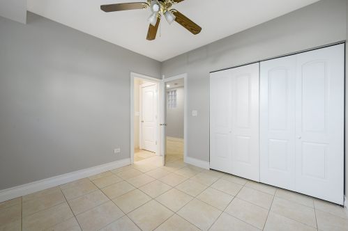 1427 17th St, Chicago IL 60608-2010 exterior