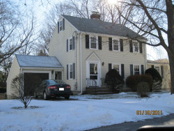 11 Bunker Ln, Newton, MA 02465-1705