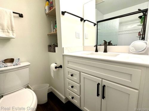 252 1st St, Rochester MI 48307-2600 exterior