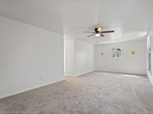 1413 Ogden Dr, Troy MI 48083-5339 exterior