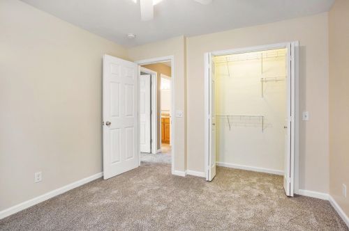 824 1 St, Grand Rapids MI 49504-5575 exterior