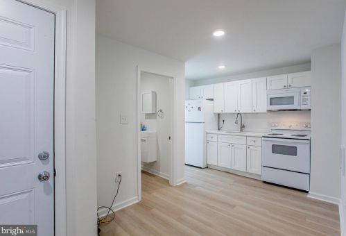 1602 17 St, Philadelphia PA 19132-3930 exterior