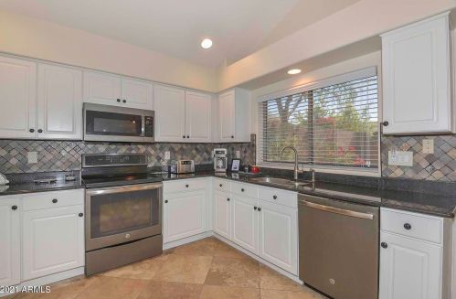 6343 Briles Rd, Phoenix, AZ 85083-1003