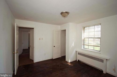 307 Elkinton Ave, Chester PA 19013-5027 exterior