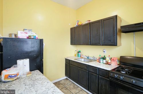 6535 Limekiln Pike, Philadelphia PA 19138-2023 exterior