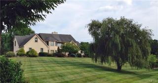 3510 Manor Rd, Bethlehem PA  18020-8604 exterior