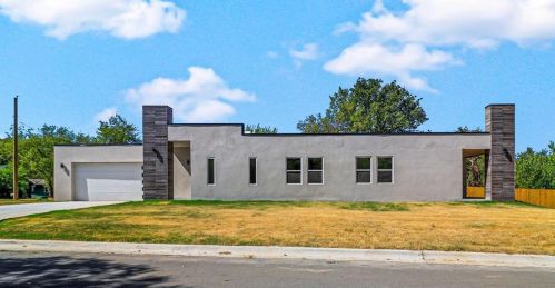 501 Martin Luther King St, Denison TX  75020-2459 exterior