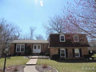 413 Country Club Dr, Pekin, IL 61554-2664
