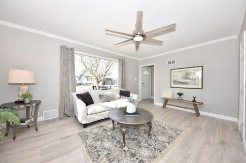 5504 33rd St, Milwaukee WI  53221-4026 exterior