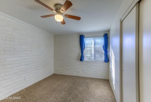 6783 Hawk Dr, Tucson AZ 85730-3247 exterior