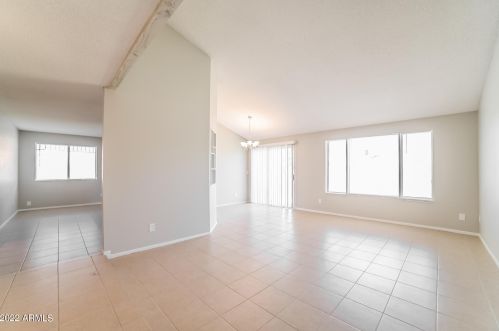 12841 40th Ave, Phoenix AZ  85029-1980 exterior