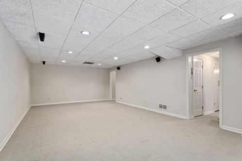 3211 Cir Oaks Dr, Atlanta GA 30339-4316 exterior