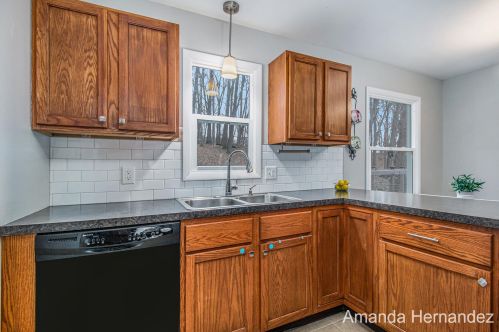 10831 Sconcewood Dr, Lowell MI 49331-9430 exterior