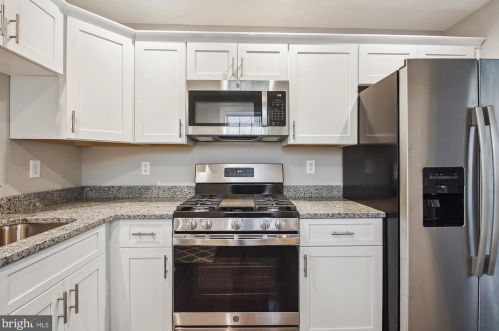 107 5th Ave, Glen Burnie MD 21061-3607 exterior