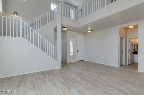 582 Bartlett Way, Chandler AZ  85249-5343 exterior