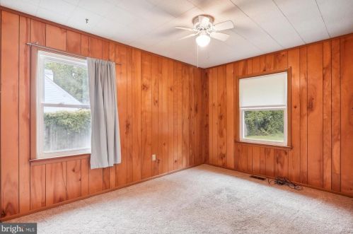 1009 Lewis Ave, Rockville MD 20851-2350 exterior