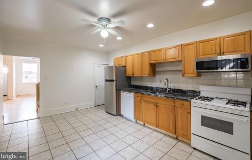 622 12th St, Philadelphia PA  19147-1832 exterior