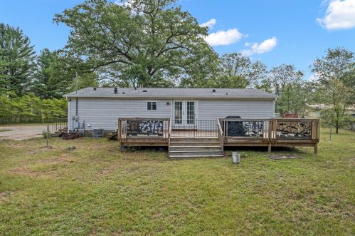 663 Maple Is Rd, Meskegon MI 49442-9479 exterior