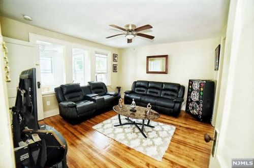 263 Vermont Ave, Irvington, NJ 07111-2613