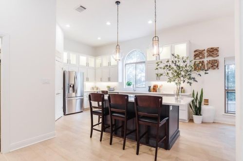 201 Explorer, Austin TX 78734-3804 exterior