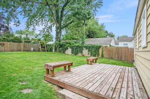 736 Cricklewood St, Wyoming MI exterior