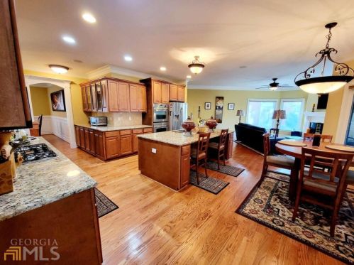 327 Amy Way, Atlanta GA 30349-7048 exterior