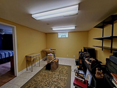 2414 Glenside Blvd, Meskegon MI 49441-3244 exterior