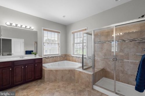 13221 Moonlight Trail Ct, Silver Spring MD 20906-6703 exterior