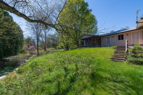 6450 2 St, Kalamazoo MI 49007-4909 exterior