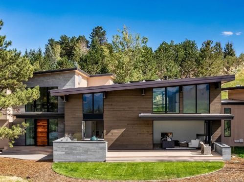 7526 Spring Dr, Boulder, CO 80303-5101