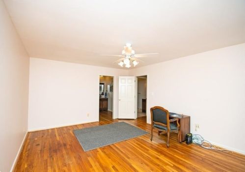 290 Amherst Ct, Atlanta GA  30328-1003 exterior