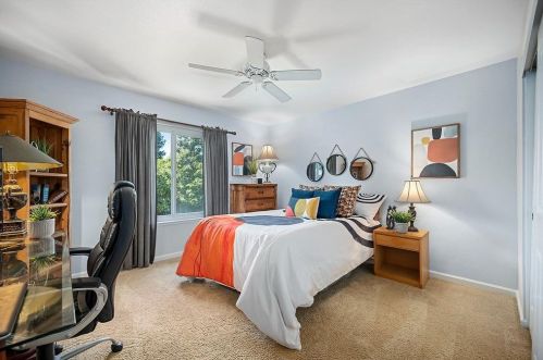 1258 Manning Dr, Folsom CA 95762-5845 exterior