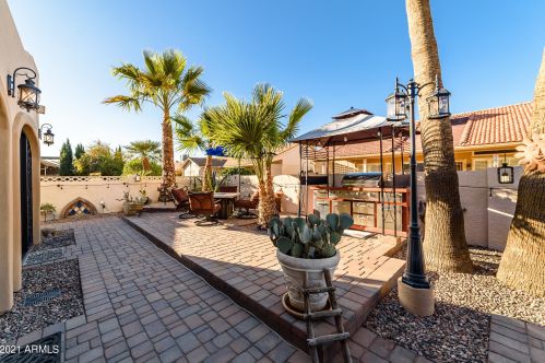 1560 Buena Vis Dr, Chandler AZ 85249-4608 exterior