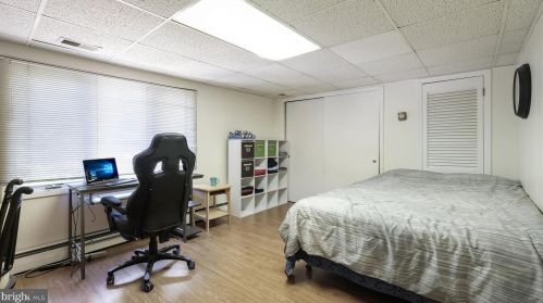 1078 Corn Crib Dr, Huntingdon Valley PA 19006-3306 exterior