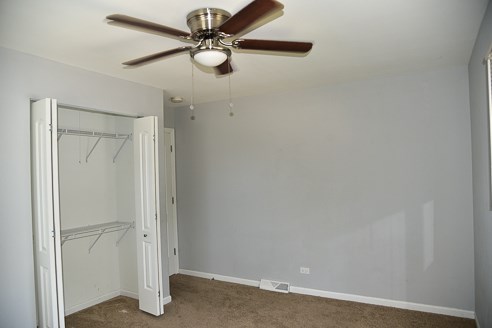 1524 Berwick Blvd, Waukegan IL 60085-1519 exterior