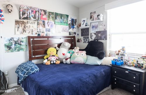 433 67th Ln, Phoenix AZ 85043-2307 exterior