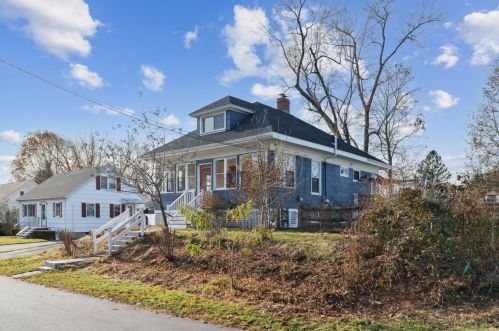 79 Bancroft St, Portland ME  04102-2028 exterior