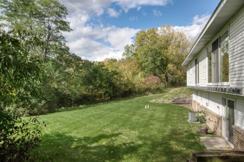 3890 Knapp St, Grand Rapids MI 49525-9602 exterior