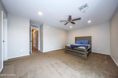 8446 Ramona Madera Ln, Tucson AZ  85747-5711 exterior