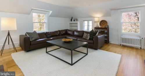 91 Edgerstoune Rd, Princeton NJ 08540-6746 exterior