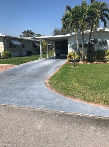 20 Le Mans Dr, Naples, FL 34112-9124