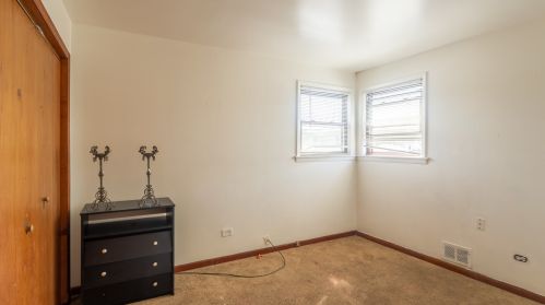 1019 93 St, Chicago IL 60617-4109 exterior