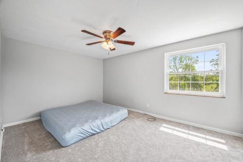 60 Chapel Dr, Pittsburgh PA  15237-2518 exterior