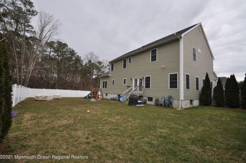 1532 Sommerell Ave, Lacey NJ 08731-3456 exterior